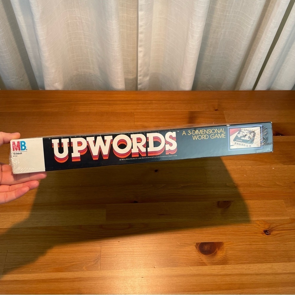 Deadstock VTG Sealed 1980s UPWORDS A 3 Dimensional Word Game Milton Bradley Comp - Picture 3 of 15